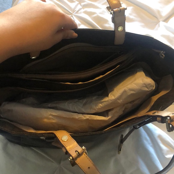 MK tote and wallet combo - Picture 2 of 7